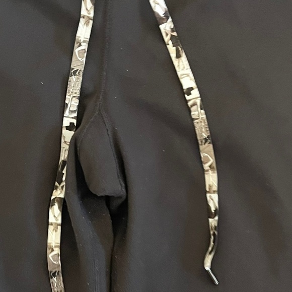 Lulululemon Cropped Wide-Leg Yoga Pant Size 4 - Picture 2 of 5